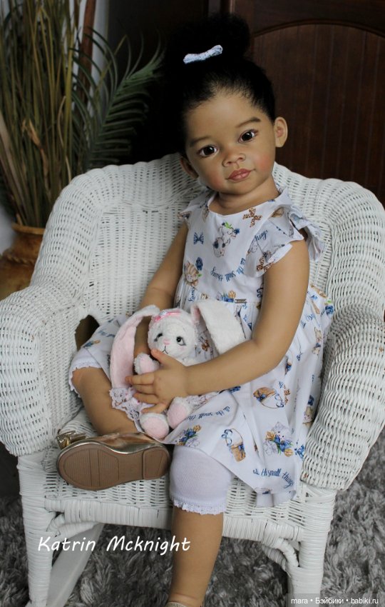 Meili скульптора Ping Lau, автор прототипа Katrin McKnight