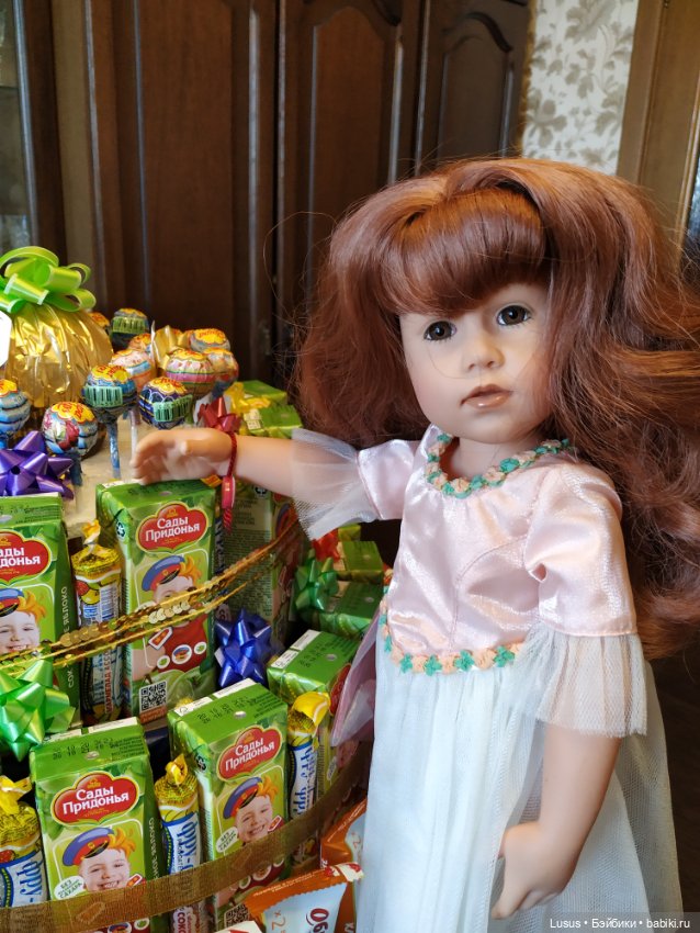 Сегодня праздник у девчат