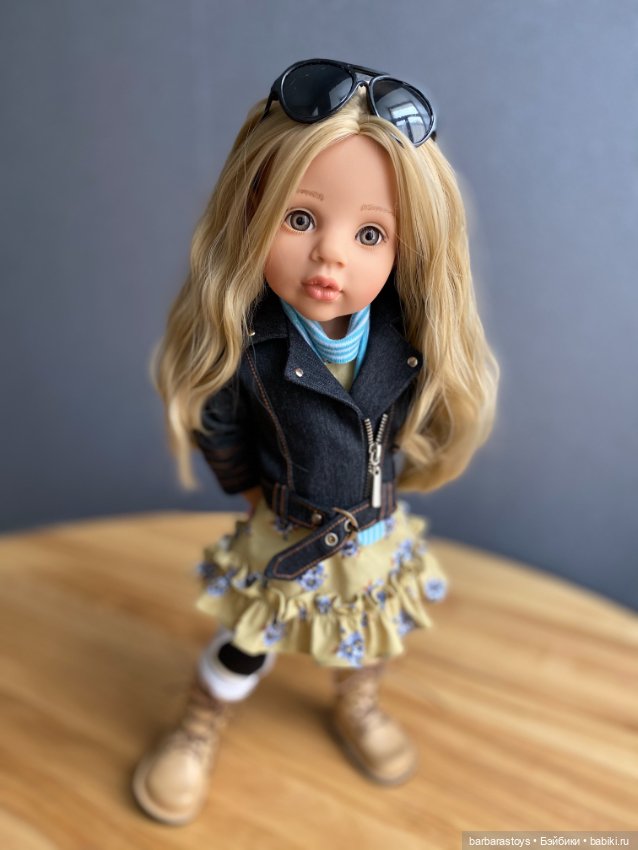 Обувные кукольные будни - или как к сапогам сшился целый гардероб (фото 6)