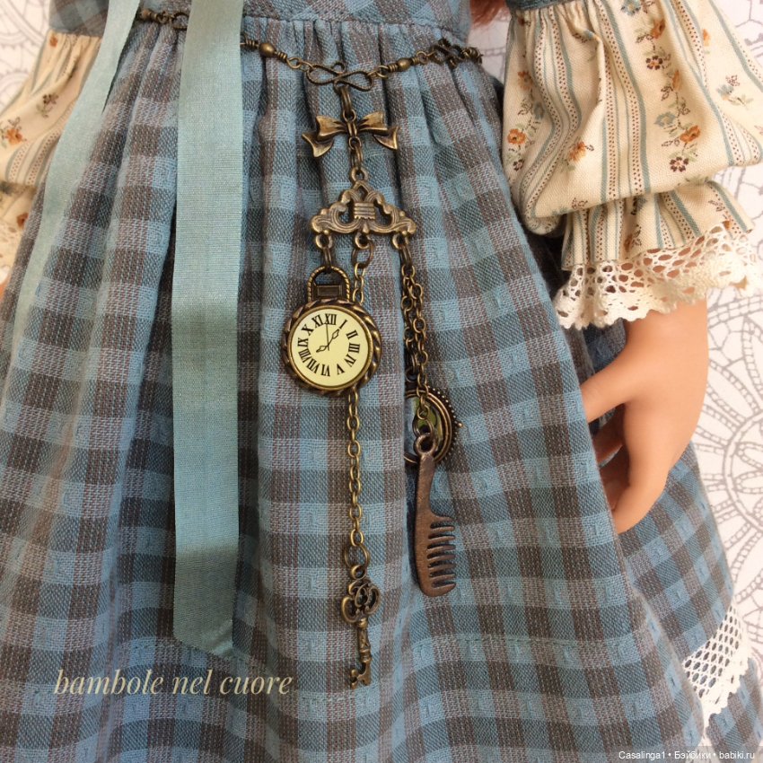 Топик одного платья. Платье с шатленом (фото 2)