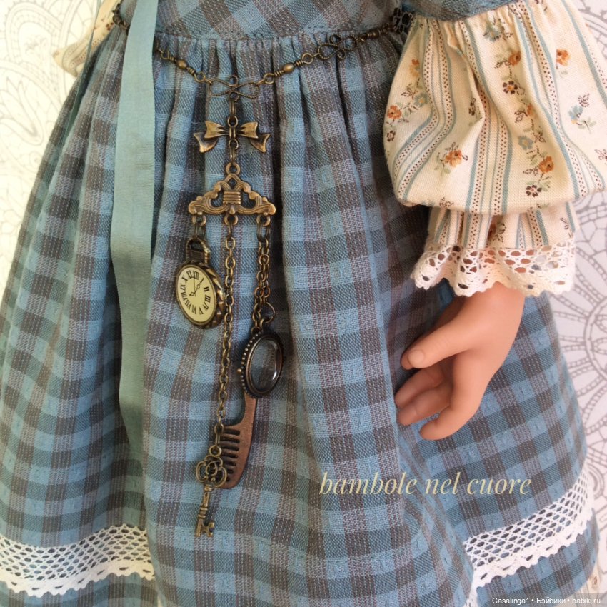 Топик одного платья. Платье с шатленом