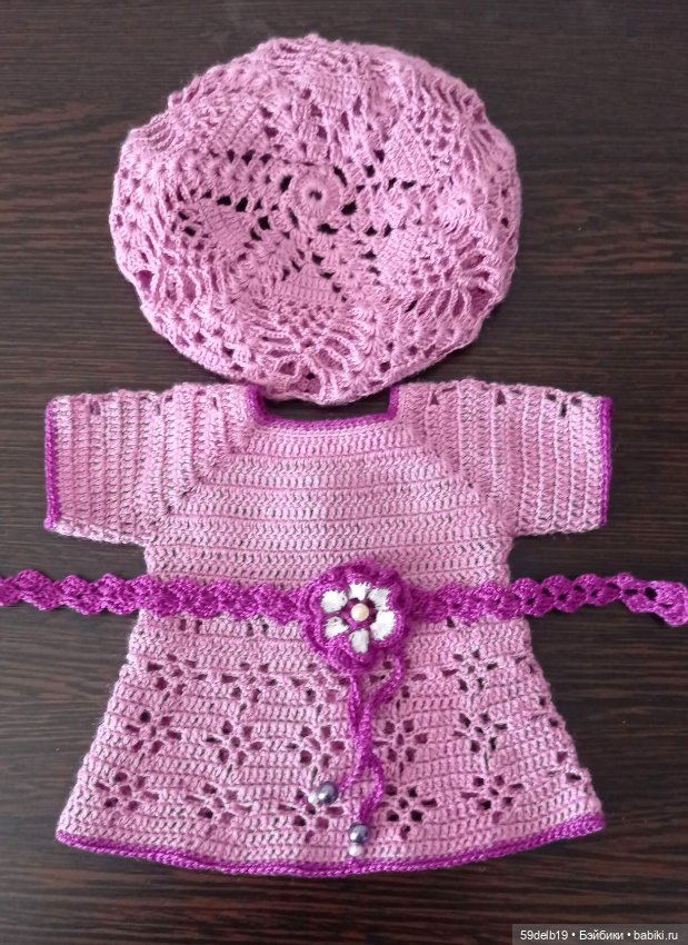 Прекрасная Арина в весеннем наряде