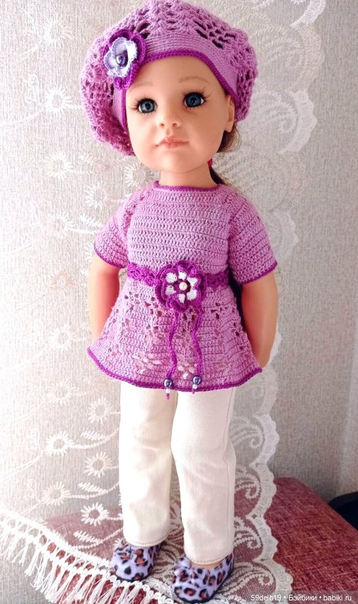 Прекрасная Арина в весеннем наряде