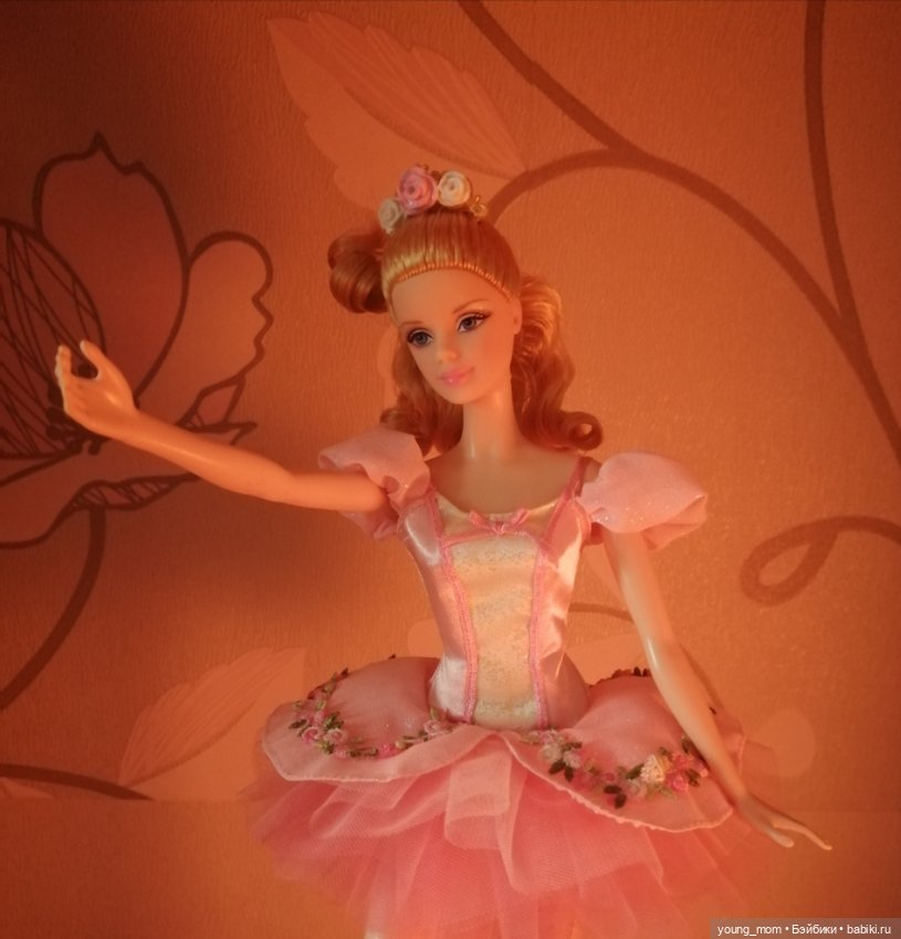 Фотосессия Барби-балерины 2013 года "Мечты о балете" (Barbie Collector Ballet Wishes Doll) (фото 2)