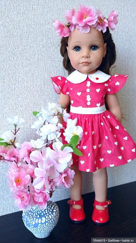 Весна, цветы и платьица в горошек