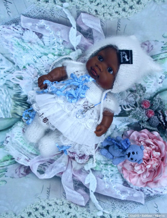 Сегодня наряжали пупса от Paola Reina (фото 7)