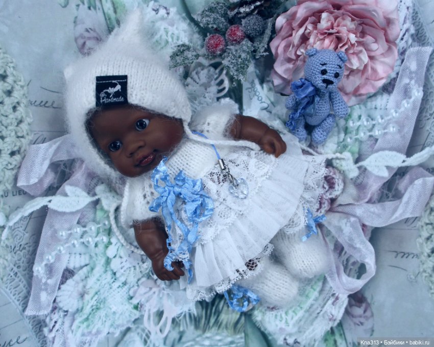 Сегодня наряжали пупса от Paola Reina (фото 8)