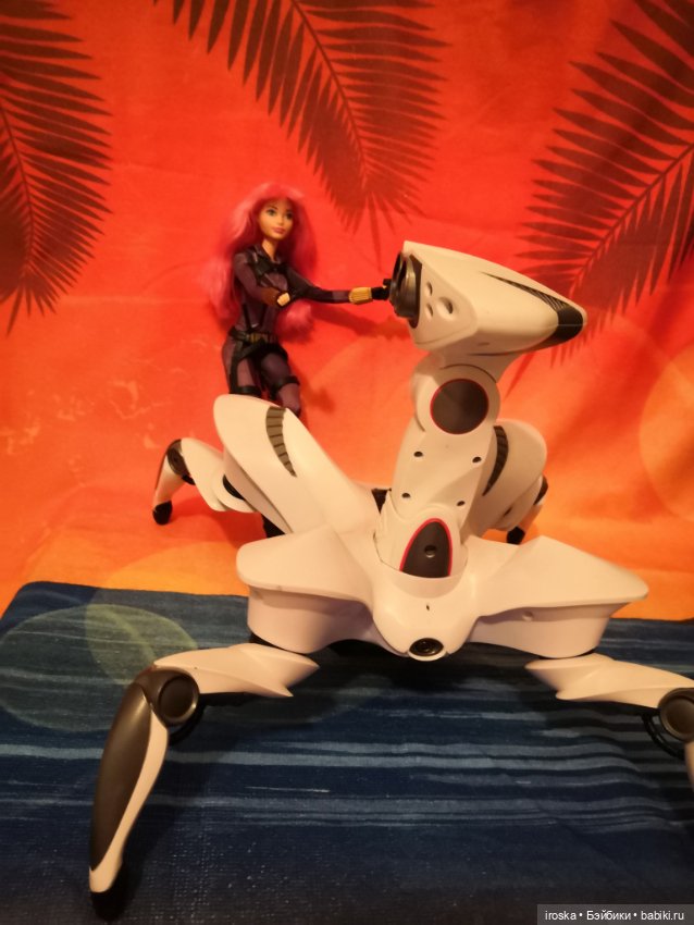 А на краю Вселенной — Куклы Barbie (Барби): Looks (фото 3)