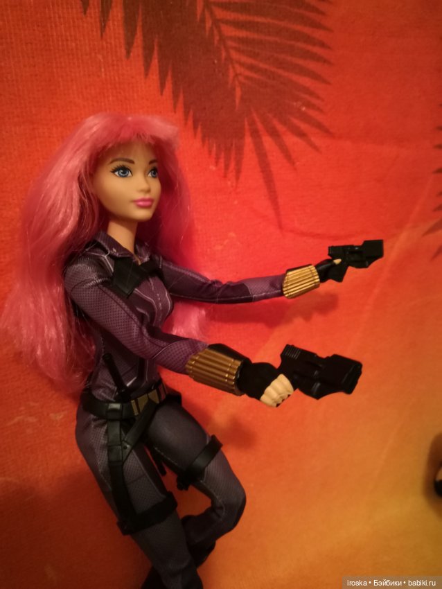 А на краю Вселенной — Куклы Barbie (Барби): Looks (фото 2)