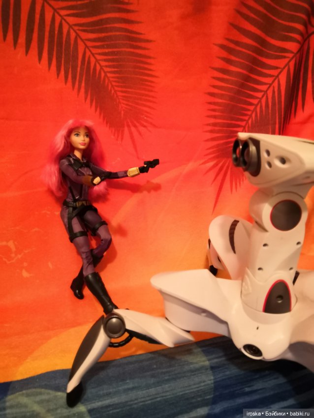 А на краю Вселенной — Куклы Barbie (Барби): Looks