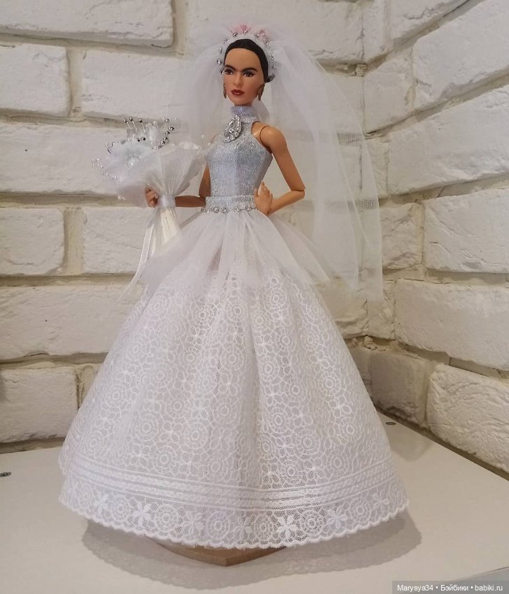 Фрида Кало в новом образе (фото 2)