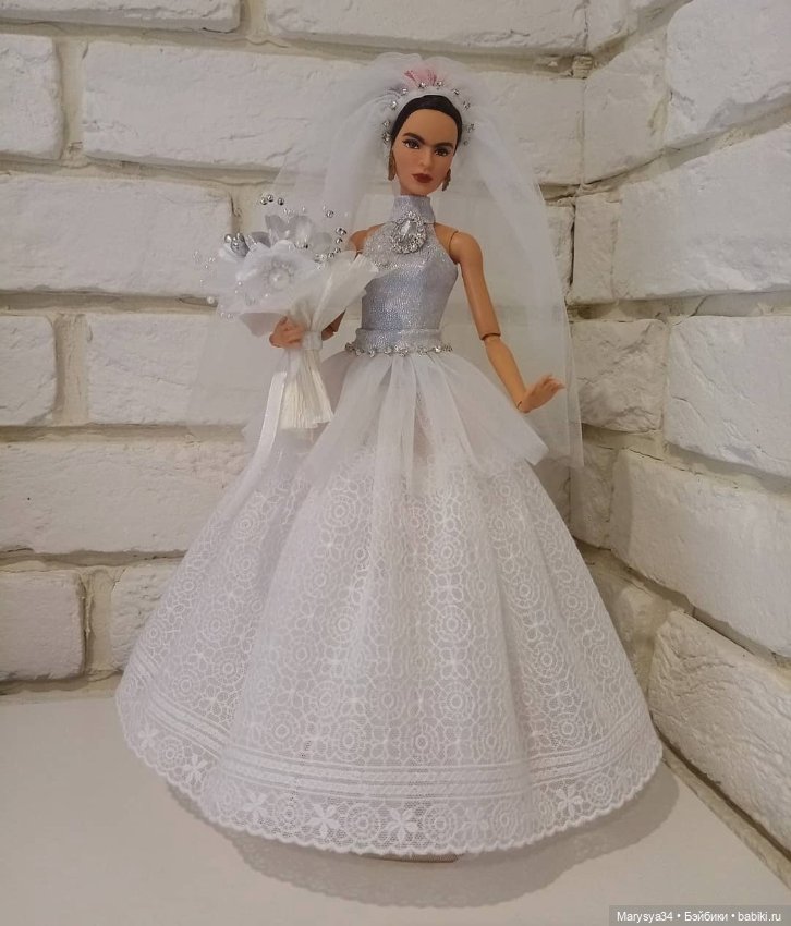 Фрида Кало в новом образе