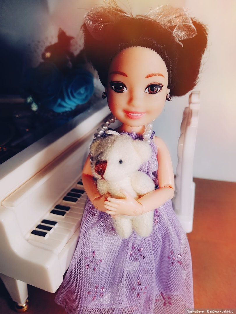 Музыкальная пауза — Куклы Barbie (Барби): Looks (фото 3)