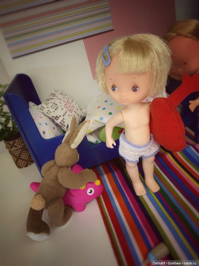 Динозавр раздора или новая мебель для малышек (фото 9)