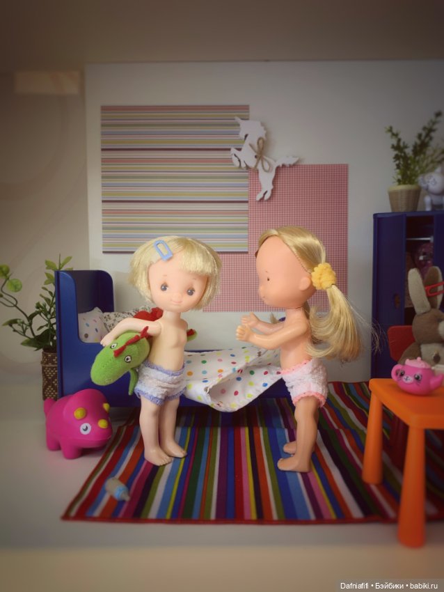 Динозавр раздора или новая мебель для малышек (фото 4)