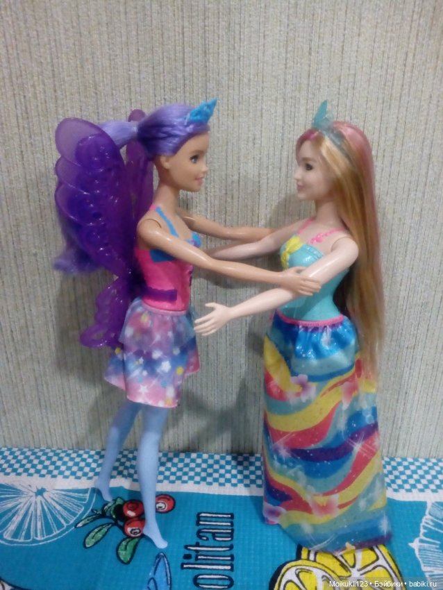 Популярная принцесса — Куклы Barbie (Барби): Looks (фото 4)