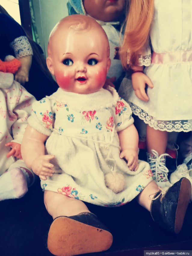 Первые шаги — Редкие антикварные куклы и реплики: воск