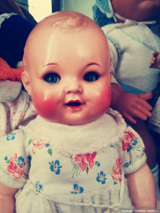 Первые шаги — Редкие антикварные куклы и реплики: воск