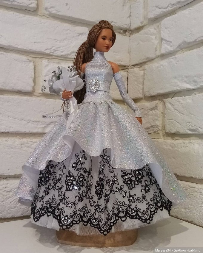 Чёрное на белом — Одежда и обувь для кукол своими руками: фото