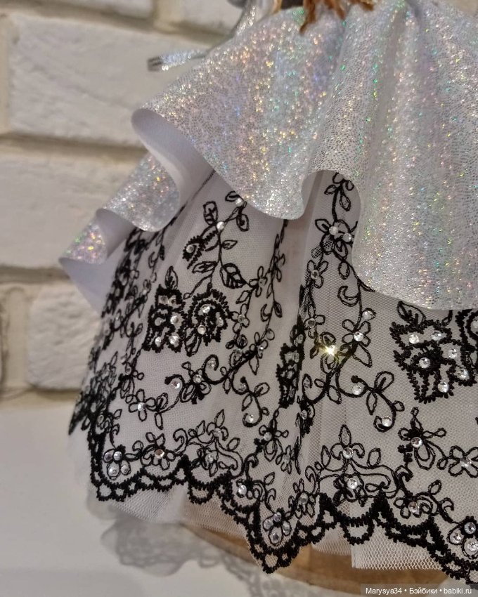 Чёрное на белом — Одежда и обувь для кукол своими руками: фото (фото 7)