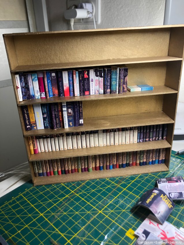 Стеллаж для книг из переплетного картона (фото 6)