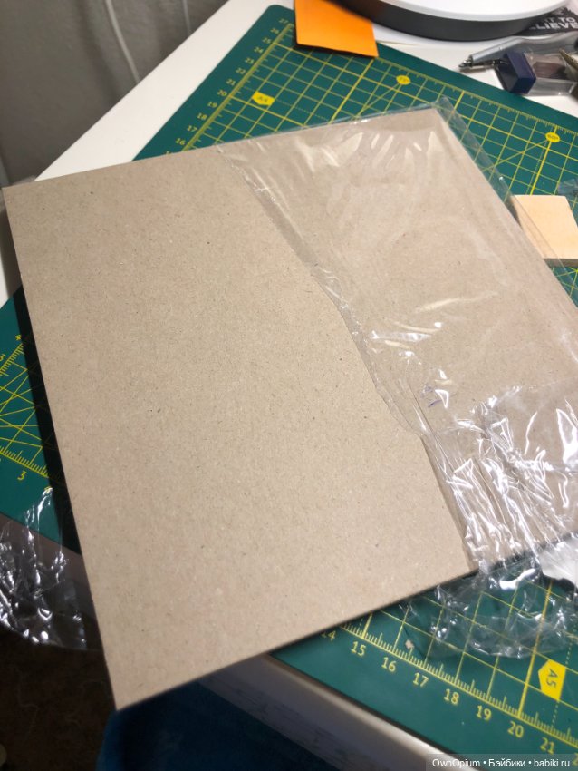 Стеллаж для книг из переплетного картона (фото 2)