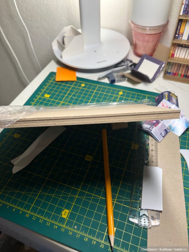 Стеллаж для книг из переплетного картона (фото 3)