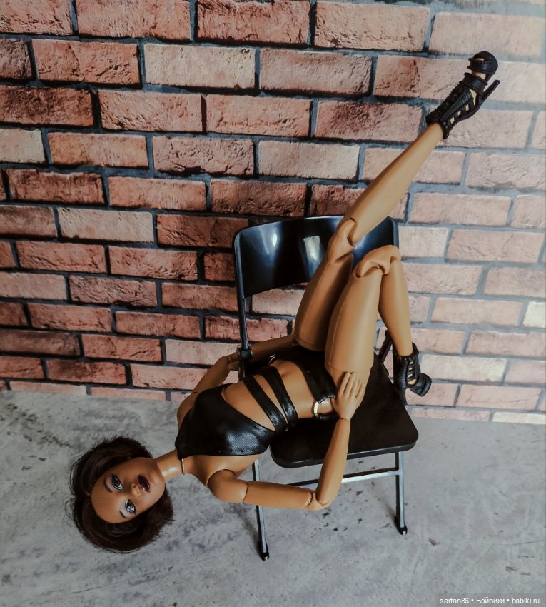 Chair dance — Куклы Barbie (Барби): Looks (фото 10)
