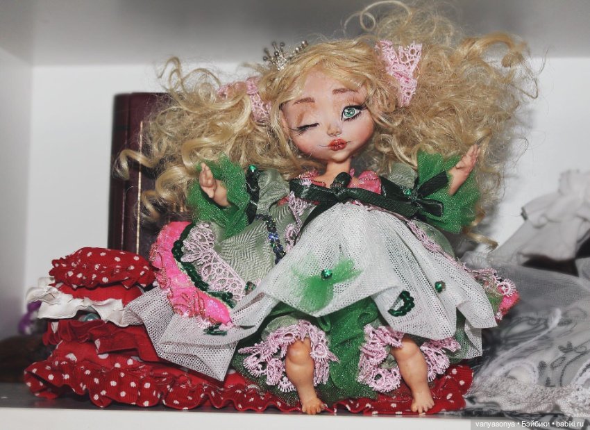 Авторская кукла из полимерной глины «Принцесса на горошине» (фото 2)