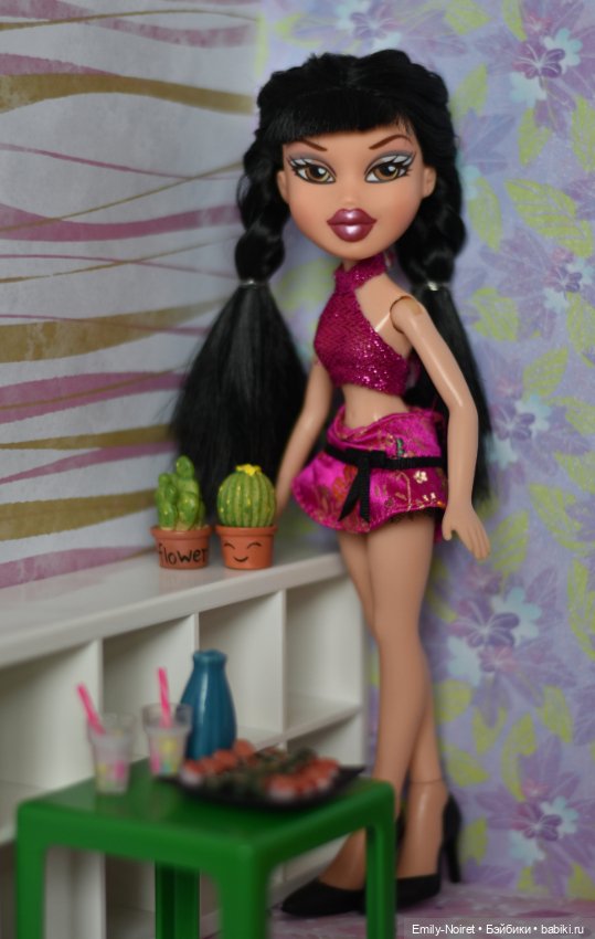 Две азиаточки — Куклы Bratz (Братц) и Moxie Girlz: MGA (фото 3)