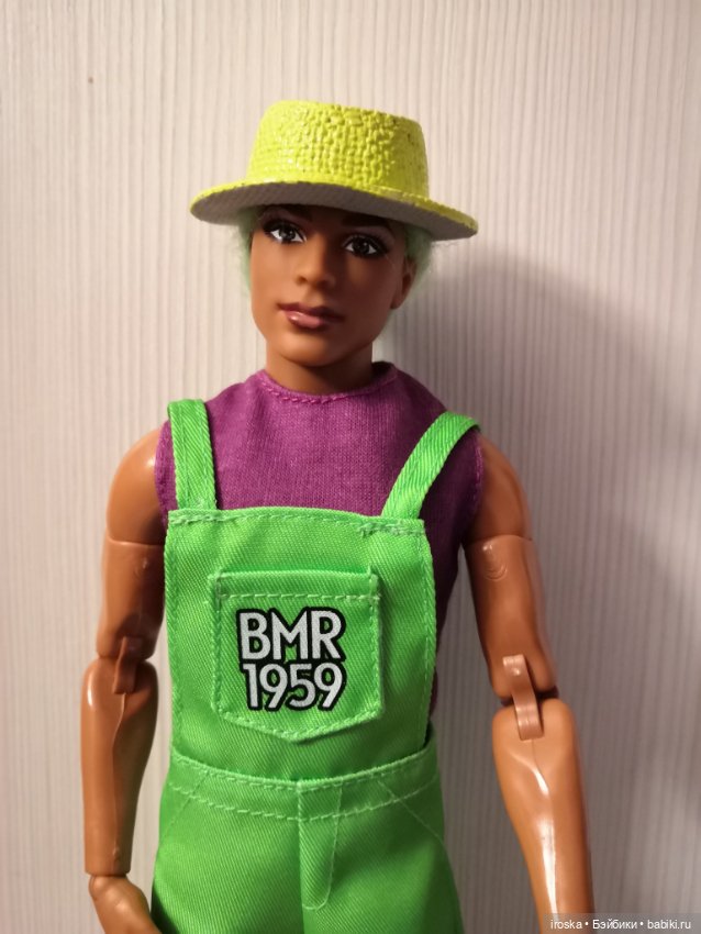 Зеленый в тренде — Куклы Barbie (Барби): Looks (фото 2)