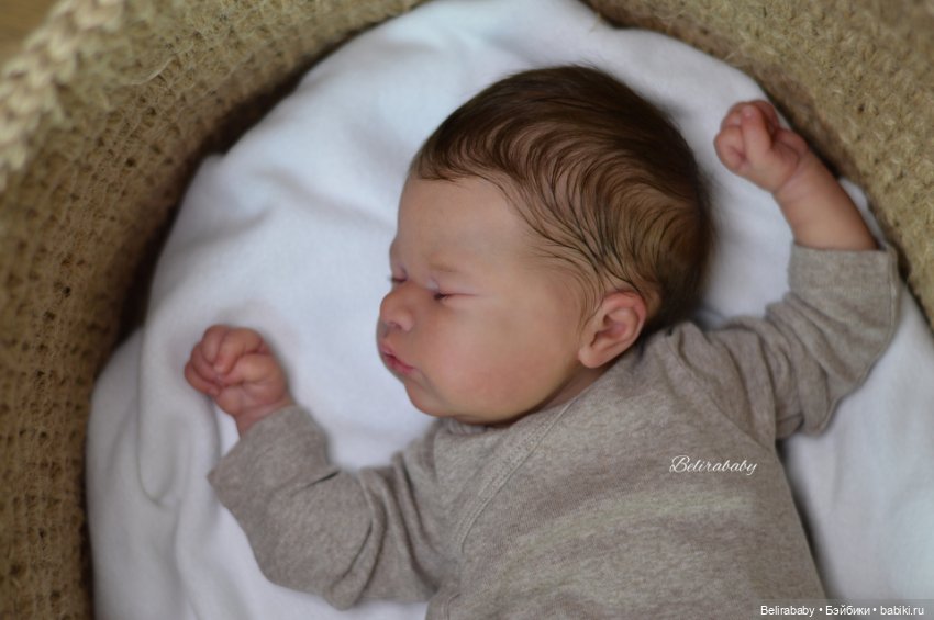 Junis by Sabine Altenkirch