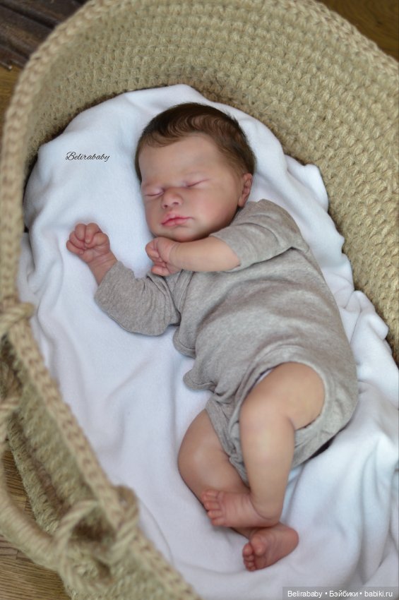 Junis by Sabine Altenkirch