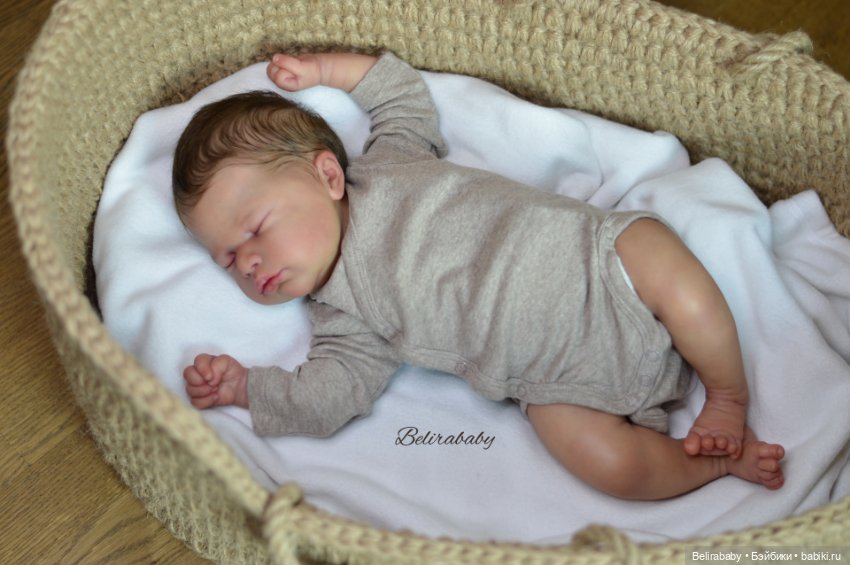 Junis by Sabine Altenkirch