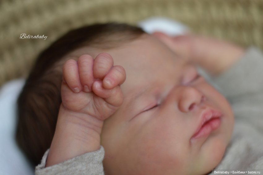 Junis by Sabine Altenkirch