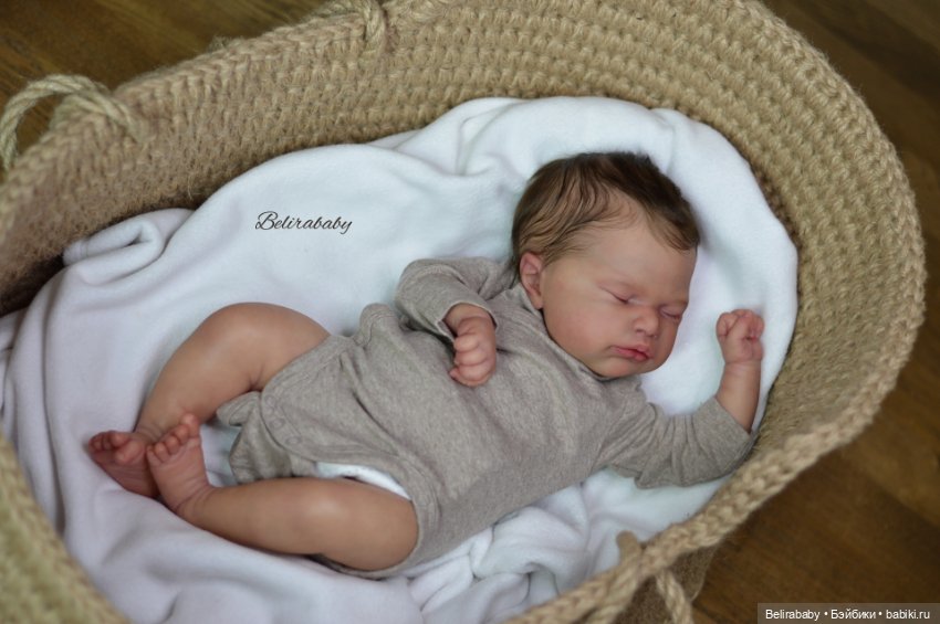 Junis by Sabine Altenkirch