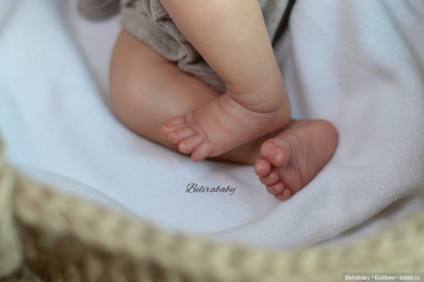 Junis by Sabine Altenkirch