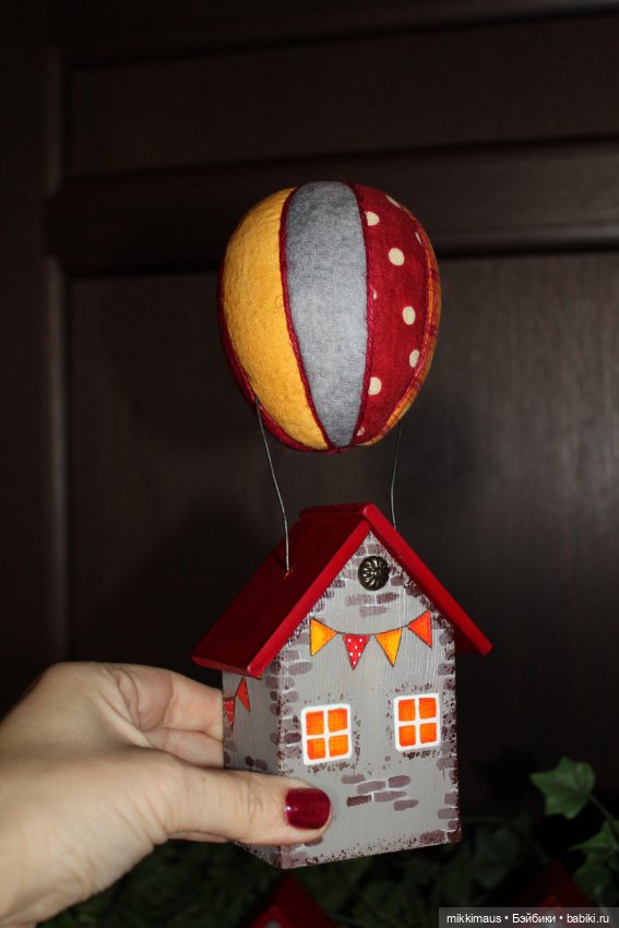 Домики и воздушный шар Глазуновой Анны