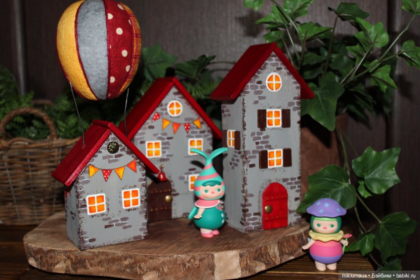 Домики и воздушный шар Глазуновой Анны