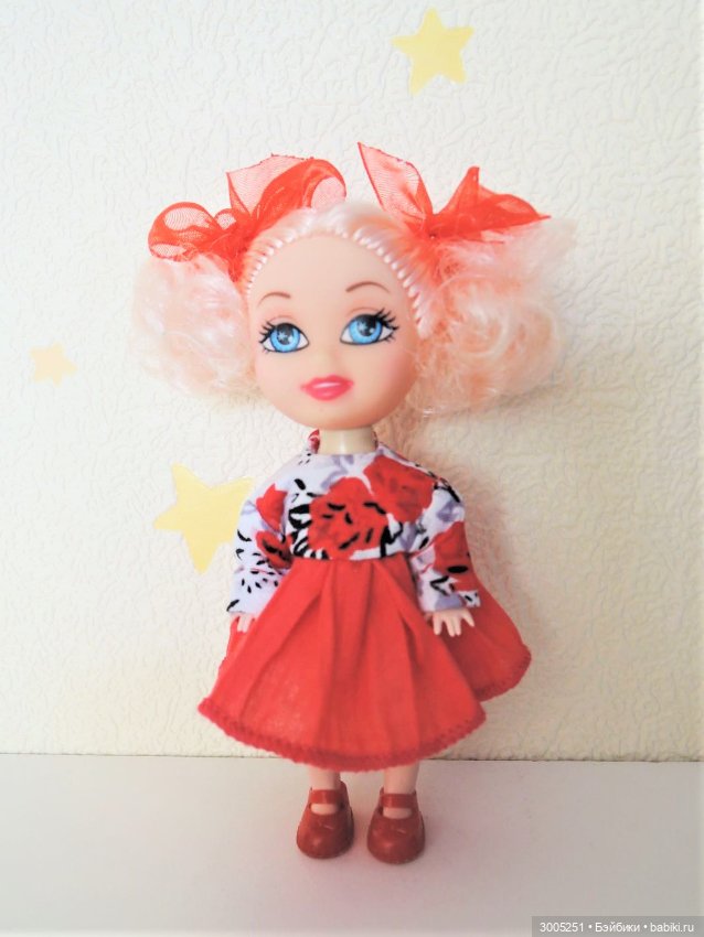 Маленькие куколки в новой одежде