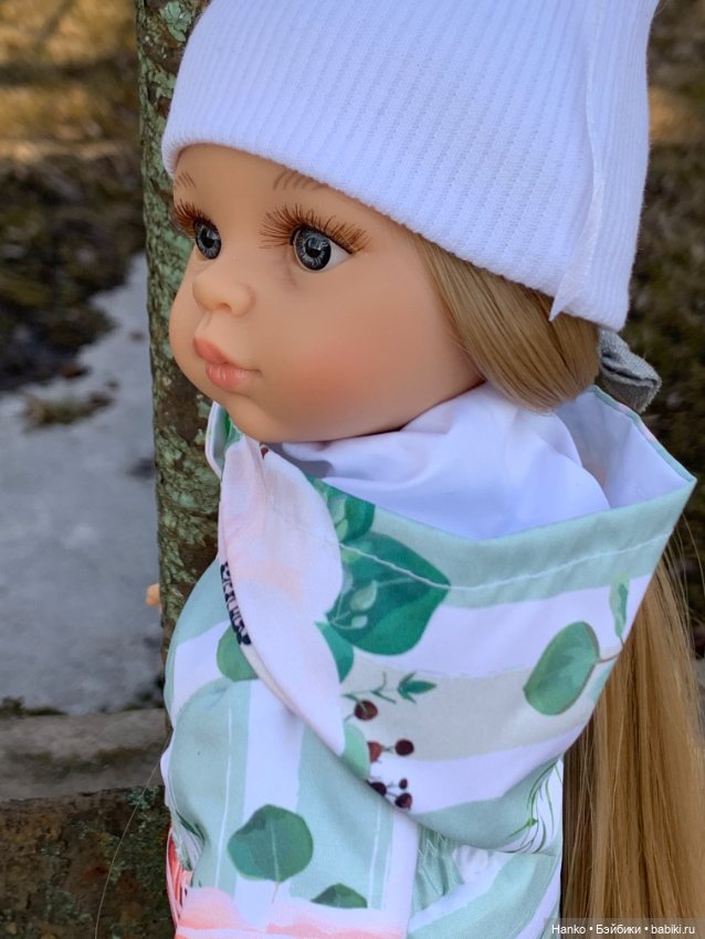 Плащ обновили — Куклы Paola Reina (Паола Рейна): новинки (фото 2)