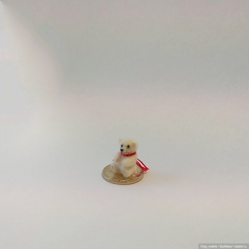 Микромедведь — Валяные игрушки из шерсти: сухое валяние (фото 5)