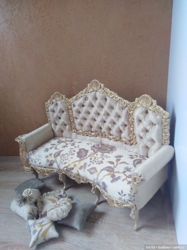 Диванчик для маленьких кукол (фото 3)