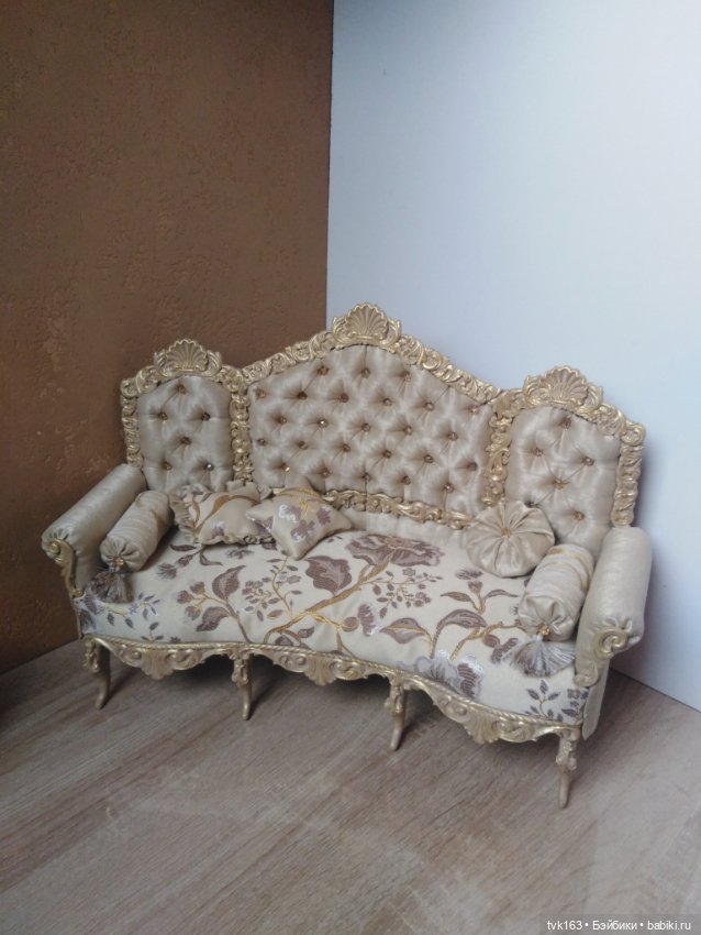 Диванчик для маленьких кукол (фото 4)