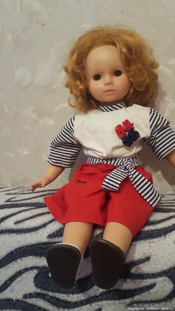 Помогите пожалуйста опознать куколку (фото 2)