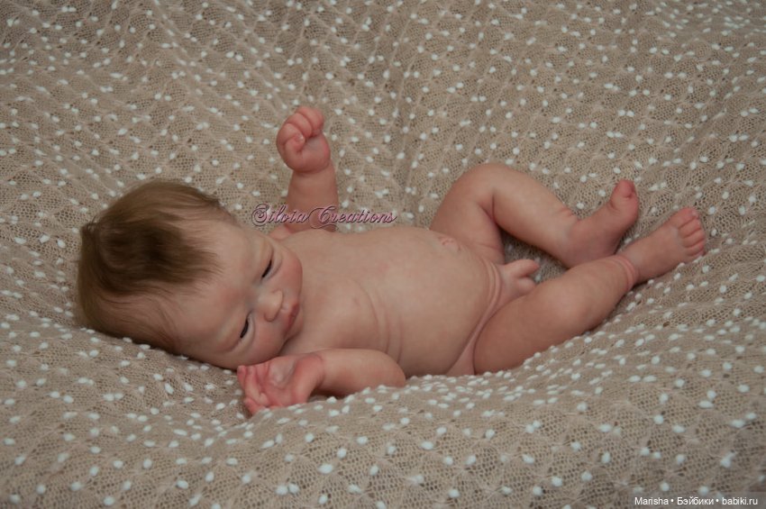 Hans скульптора Lorraine Yophi, автор прототипа Silvia Ezquerra