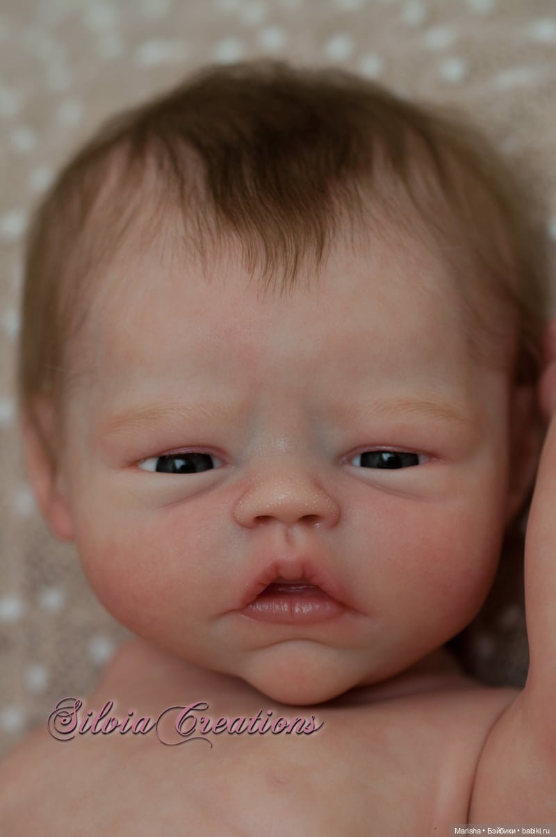 Hans скульптора Lorraine Yophi, автор прототипа Silvia Ezquerra