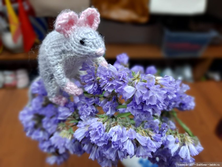 Новые котики по МК Ольги Бессогоновой и мышь по описанию Клэр Гарланд