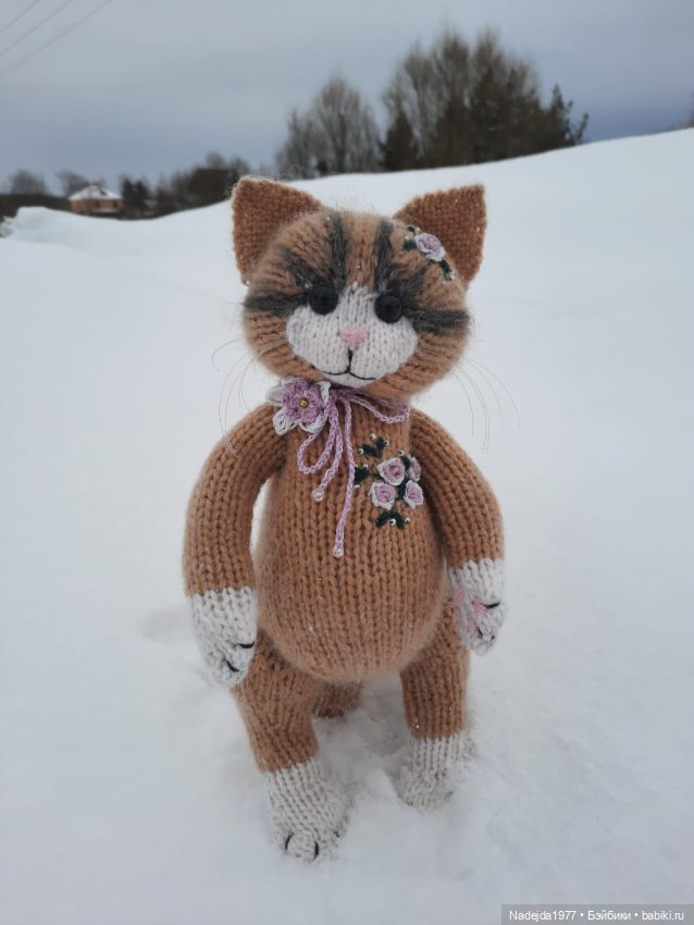 Новые котики по МК Ольги Бессогоновой и мышь по описанию Клэр Гарланд