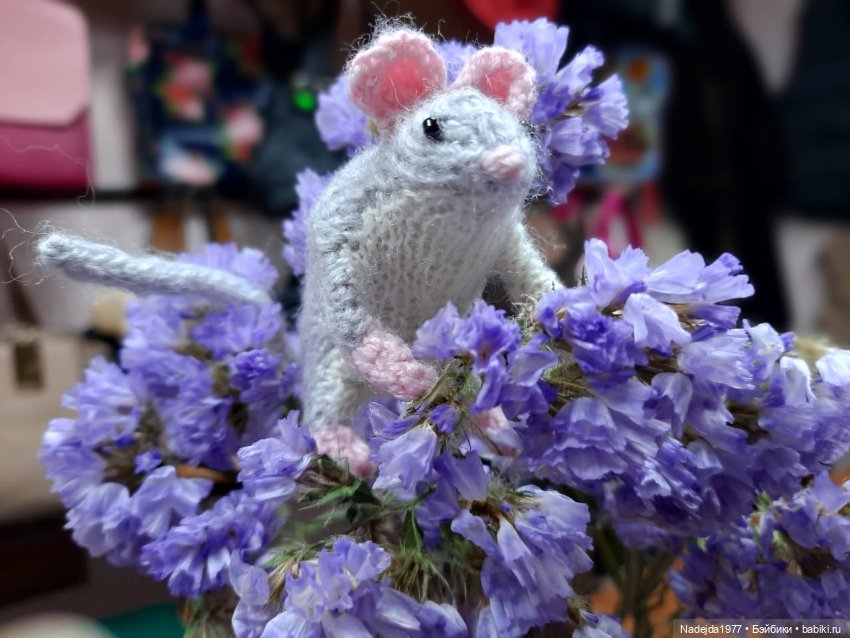 Новые котики по МК Ольги Бессогоновой и мышь по описанию Клэр Гарланд